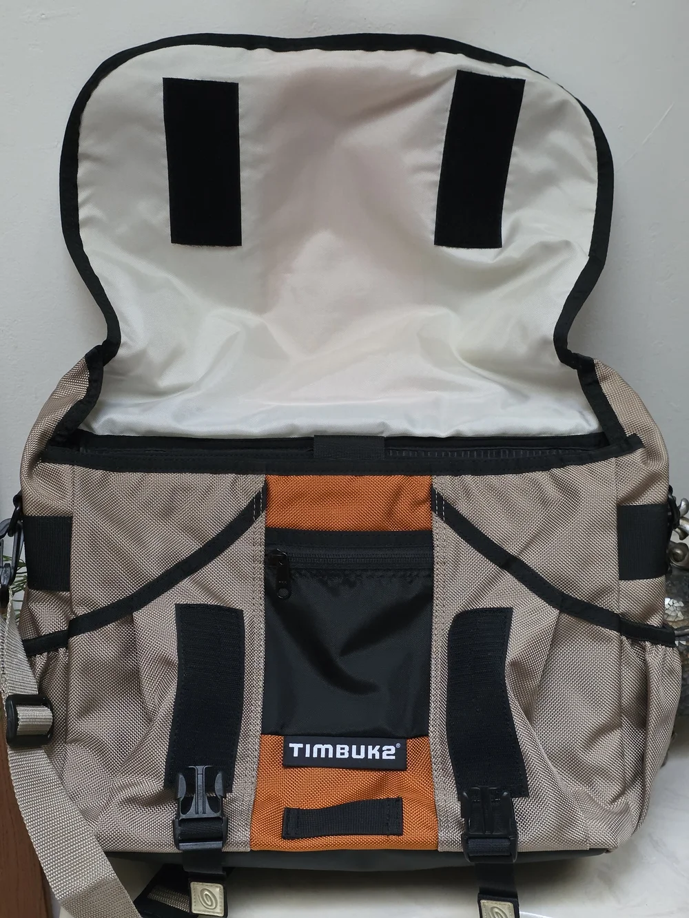 Timbuk2 Beige and Orange Nylon  Commute Messenger Bag